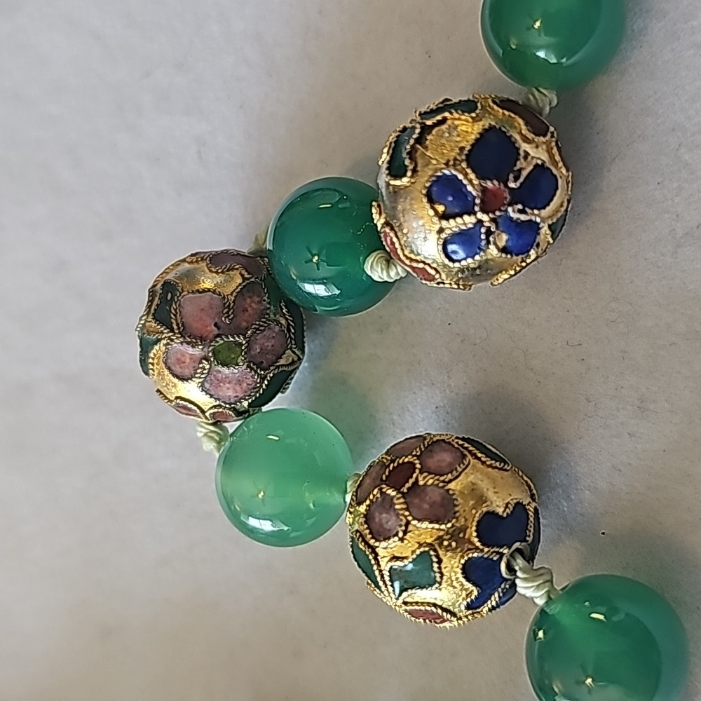 Rare Chinese Champleve Cloisonne Enamel Jadine/Green Chalcedony Beads Necklace. - Picture 6 of 8